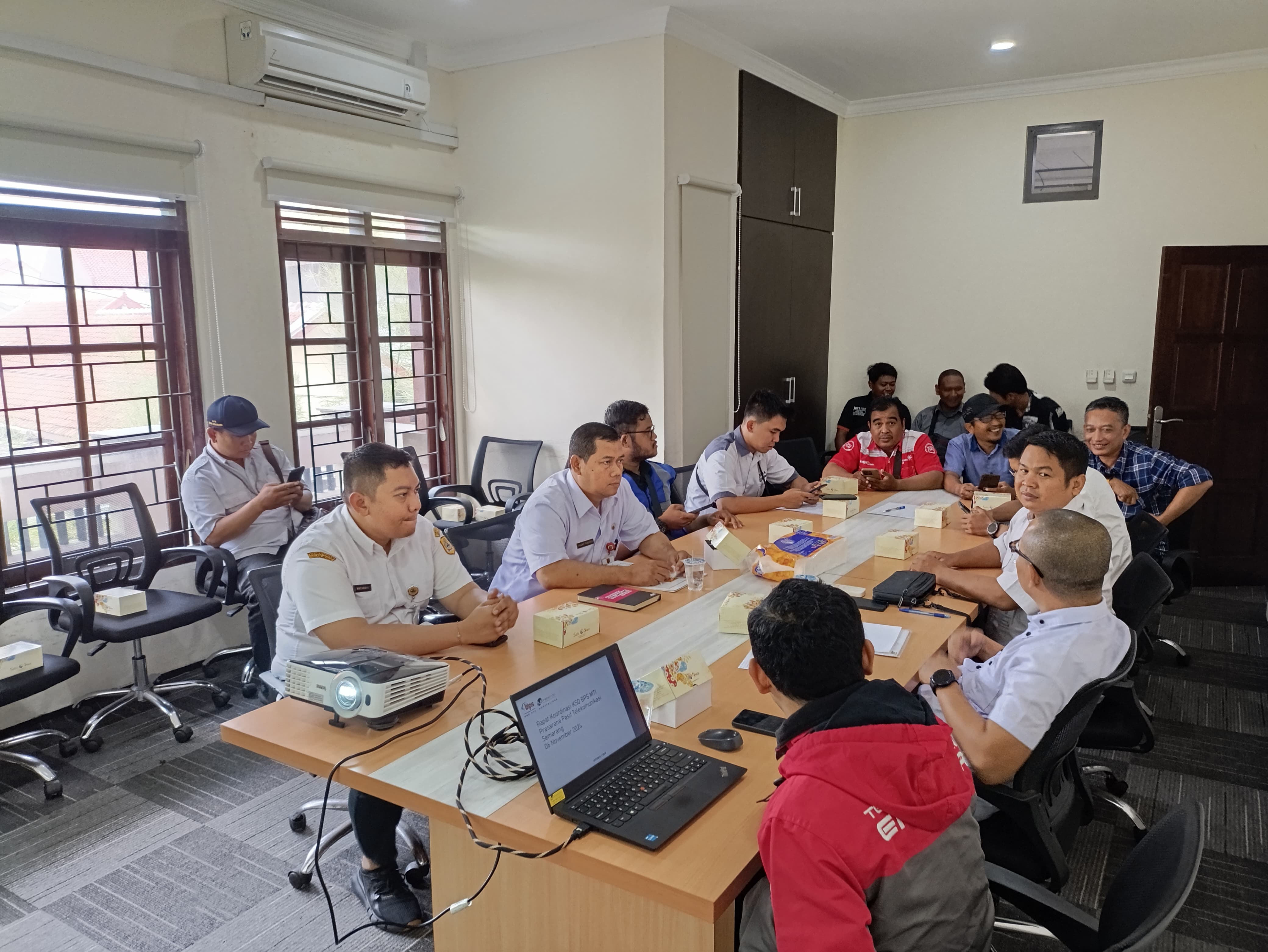 Diskominfo Kota Semarang Gelar Rapat Koordinasi Penurunan Kabel FO di Ruas Jalan Pandanaran, Ahmad Yani, Pahlawan, dan Simpang 5